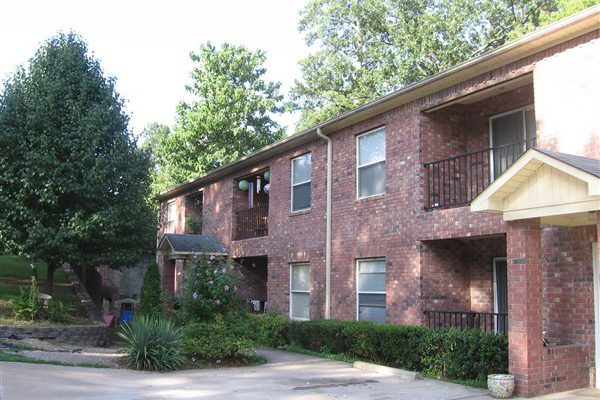 Summit Apartments