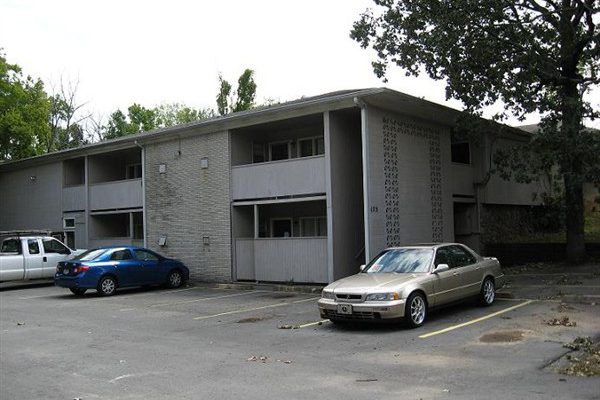 Stonehenge Apartments