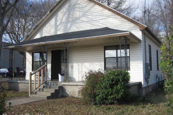 1414 W. 11th St.