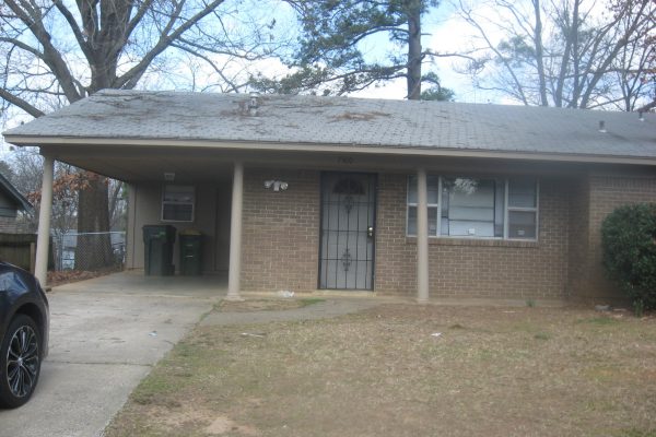7500 Skylark Dr.