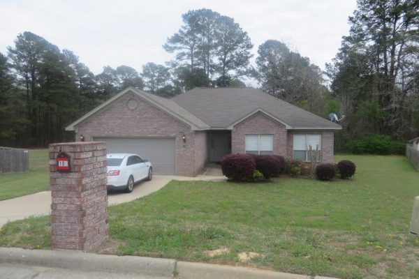 109 WHISPERING OAKS