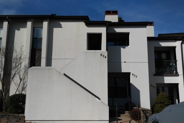 301 Kings Row #109
