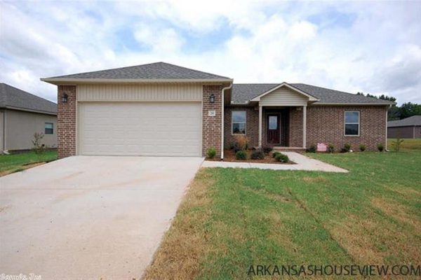 20 Magnolia Lane