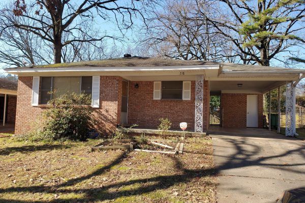 718 N. Hughes