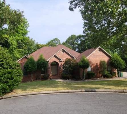 12 GRAYAN COURT
