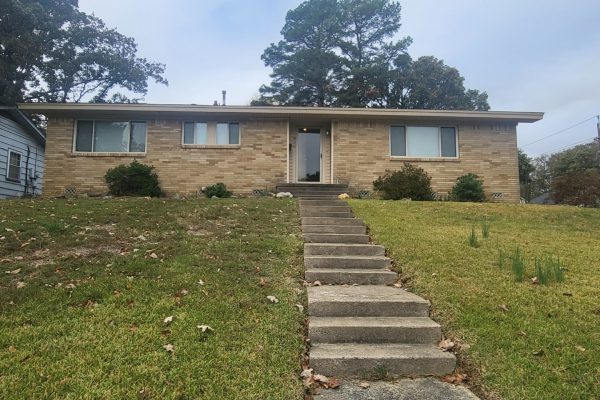820 N. ARTHUR ST