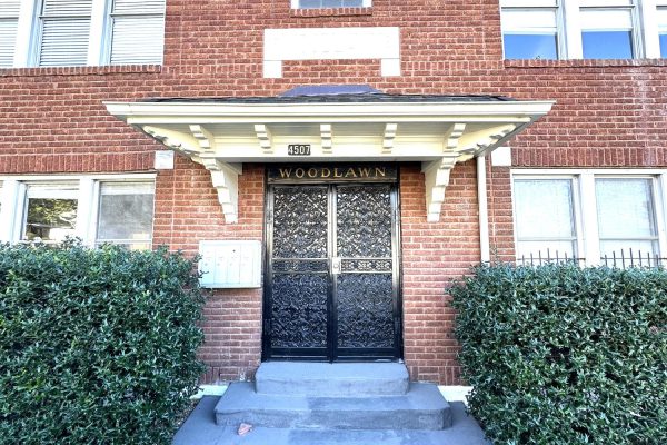 Woodlawn Apartments